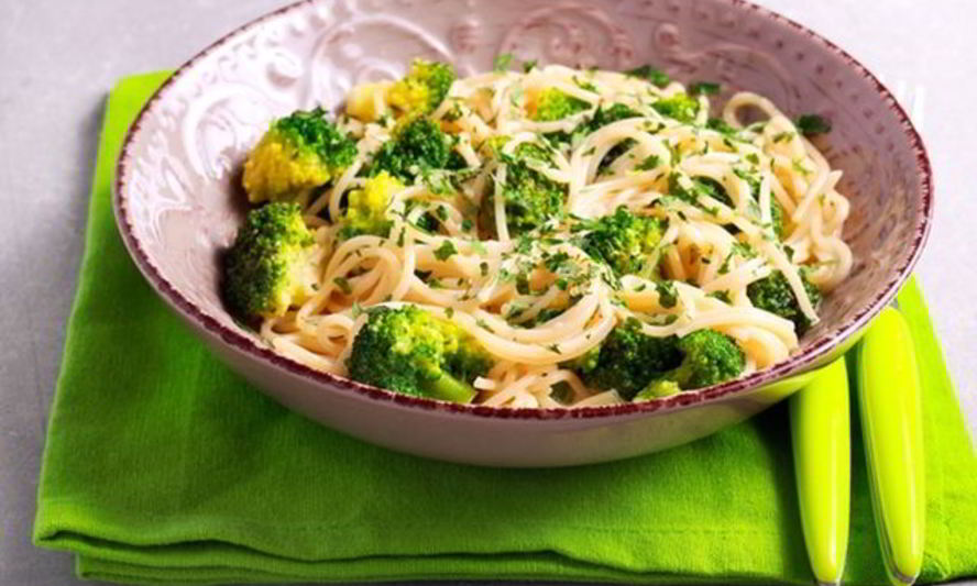 Рецепт спагетти с брокколи и рукколой