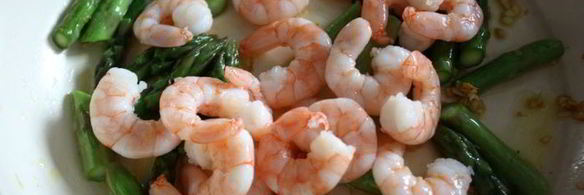 спагетти с креветками и спаржей