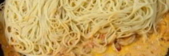 спагетти с креветками в сливочно-томатном соусе