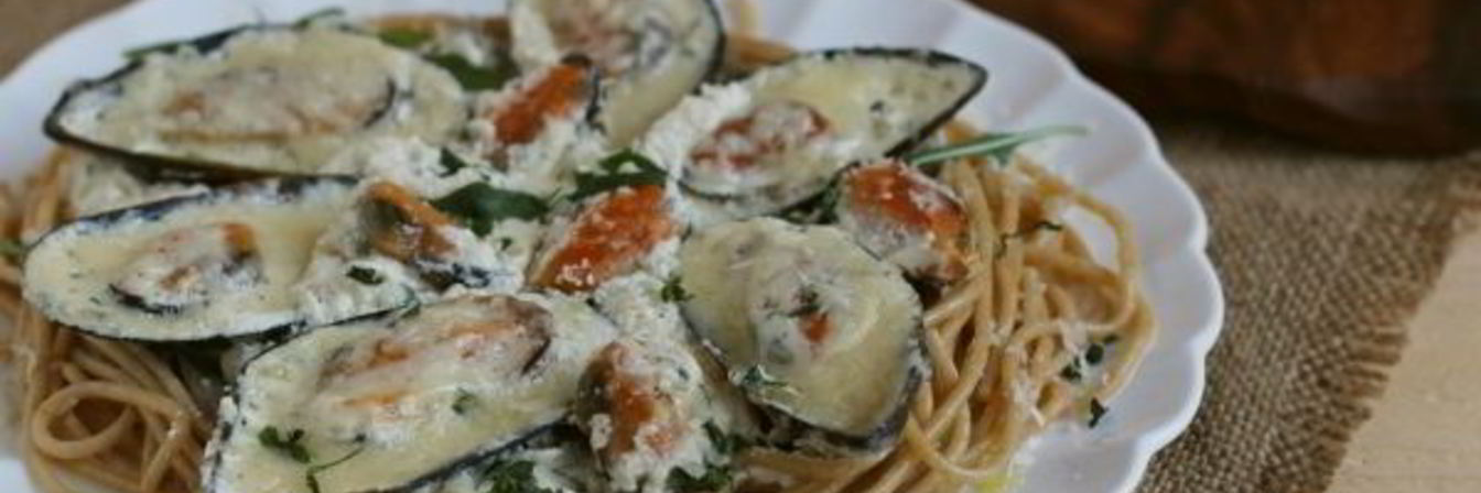 Спагетти с мидиями в сливочном соусе