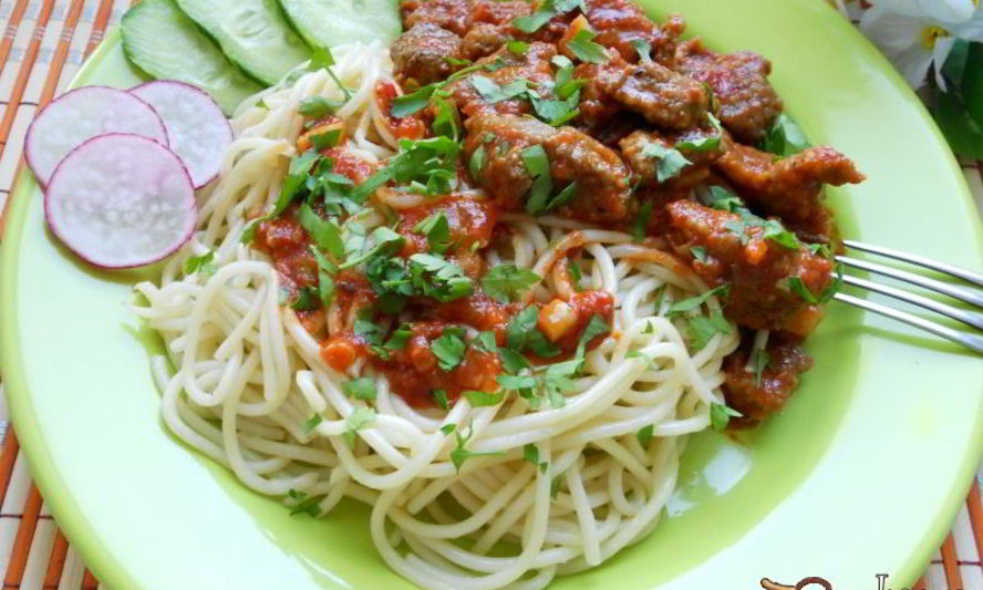 Рецепт спагетти с печенью и томатным соусом