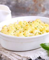 Спагетти с помидорами с моцареллой