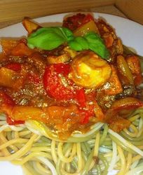 Спагетти Триколор с соусом