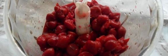 манные клецки с вишневым соусом