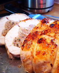 Фаршированная курица без костей