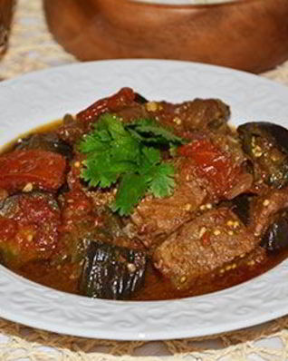 Говядина с баклажанами в мультиварке