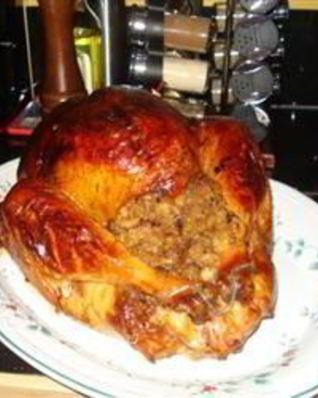 Индейка фаршированная и запеченная в духовке