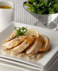 Куриная грудка с белой фасолью и соусом велюте