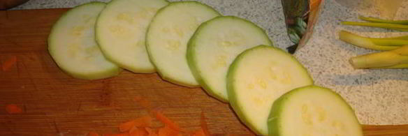 куриная грудка тушеная в овощах