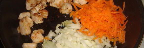 куриная грудка тушеная в овощах