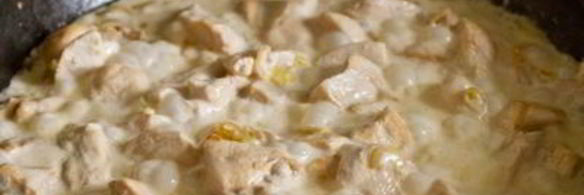 куриное филе в сливках с базиликовым песто