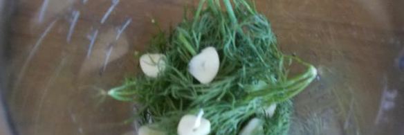 куриные голени в беконе под клюквенным соусом