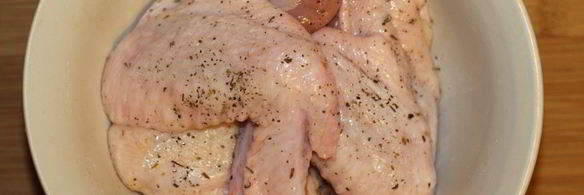 куриные крылышки с картошкой в рукаве