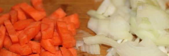 куриные крылышки с картошкой в рукаве