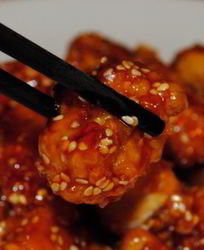 Куриные кусочки в соусе