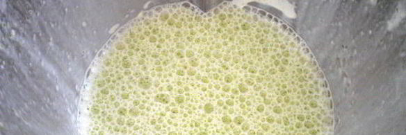 курица, фаршированная блинами с изюмом