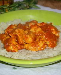 Курица под соусом карри