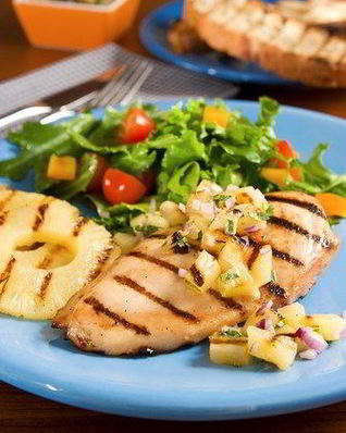 Курица с ананасом на гриле