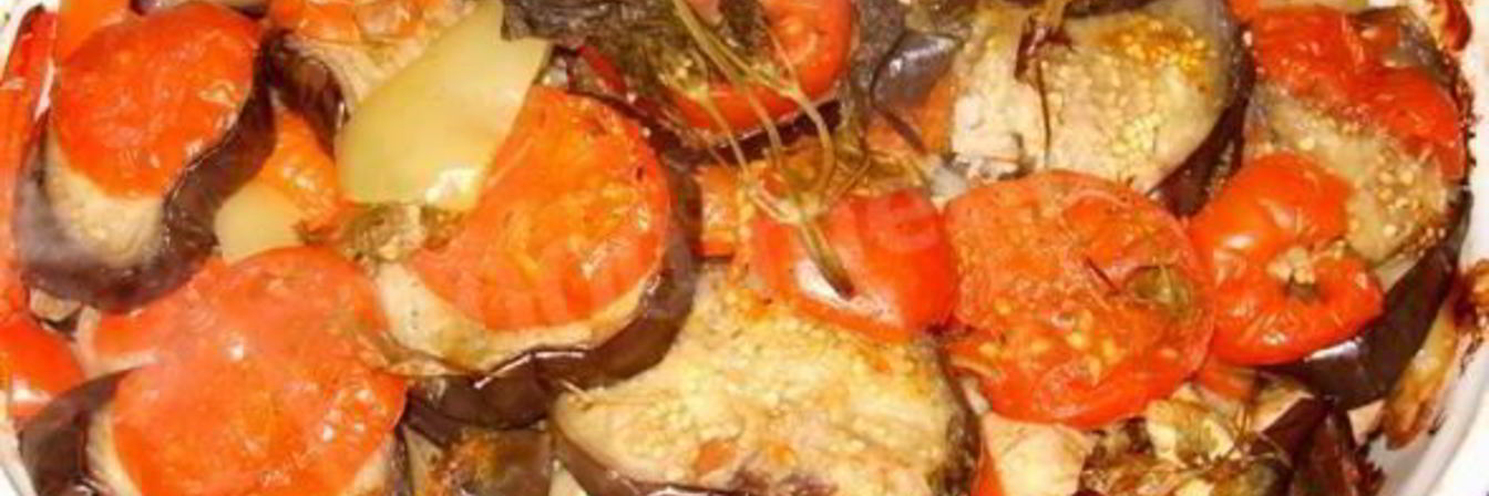 Курица с картошкой и овощами в духовке в фольге