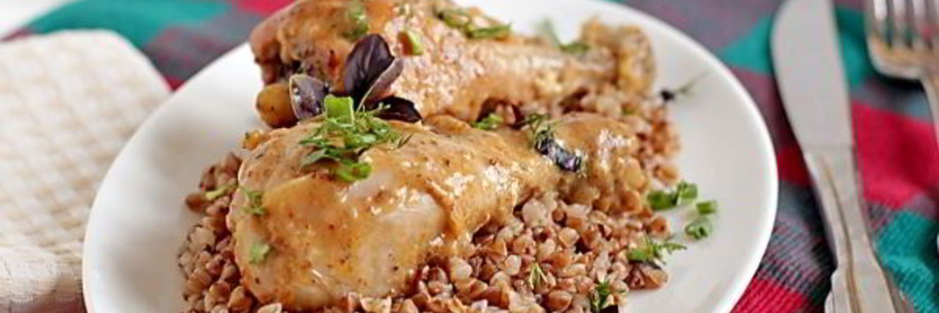 Курица в сметане с паприкой