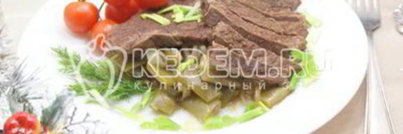 отбивные из говядины томленые с луком и фасолью