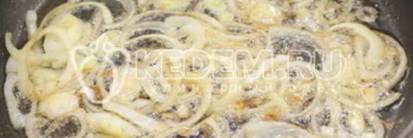 отбивные из говядины томленые с луком и фасолью