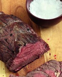 Ростбиф с острым горчичным соусом