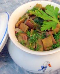 Свинина с картошкой в горшочках по-тбилисски