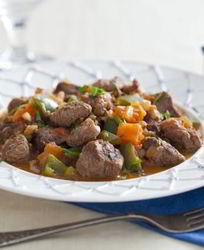 Свинина с овощами, тушеная в мультиварке