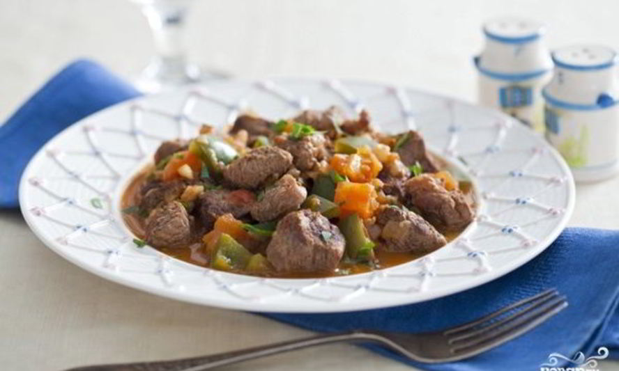 Рецепт свинины с овощами, тушеная в мультиварке