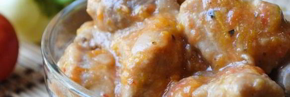 тушеная свинина с помидорами