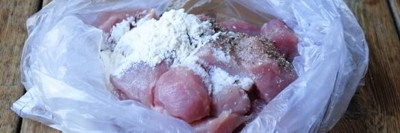 тушеная свинина с помидорами