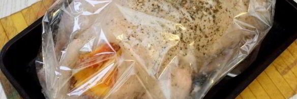 утка в рукаве в духовке