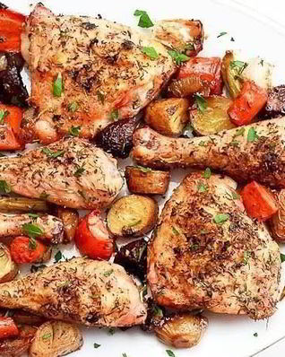 Запеченая курица с овощами