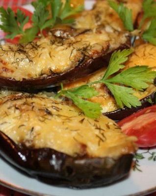Баклажаны с грибами в духовке
