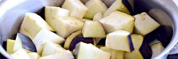 баклажаны тушеные в сметане