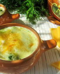 Брокколи, запеченная с сыром