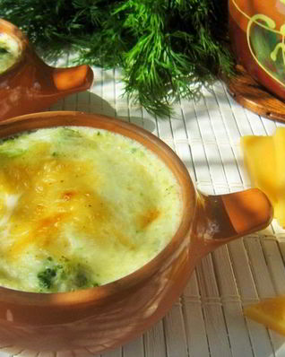Брокколи, запеченная с сыром