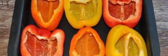 фаршированный овощами сладкий перец