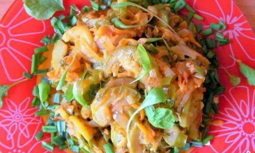 Рецепт кабачков, тушенных с луком