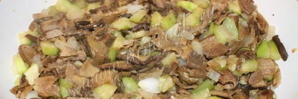 кабачки тушеные с грибами