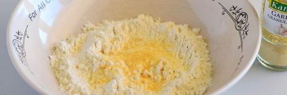 кабачки в кляре с чесноком