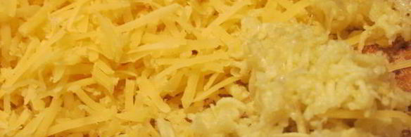 картофель, запеченый с колбаской