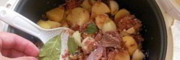 картошка с тушенкой в мультиварке