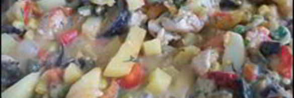 картошка тушеная с индейкой и овощами