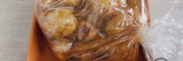 молодой картофель запеченный в рукаве