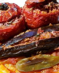 Овощи, фаршированные фаршем