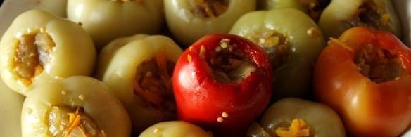 перец фаршированный баклажанами в томате