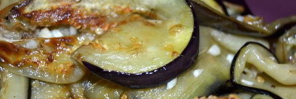 помидоры, фаршированные баклажанами под сыром джюгас