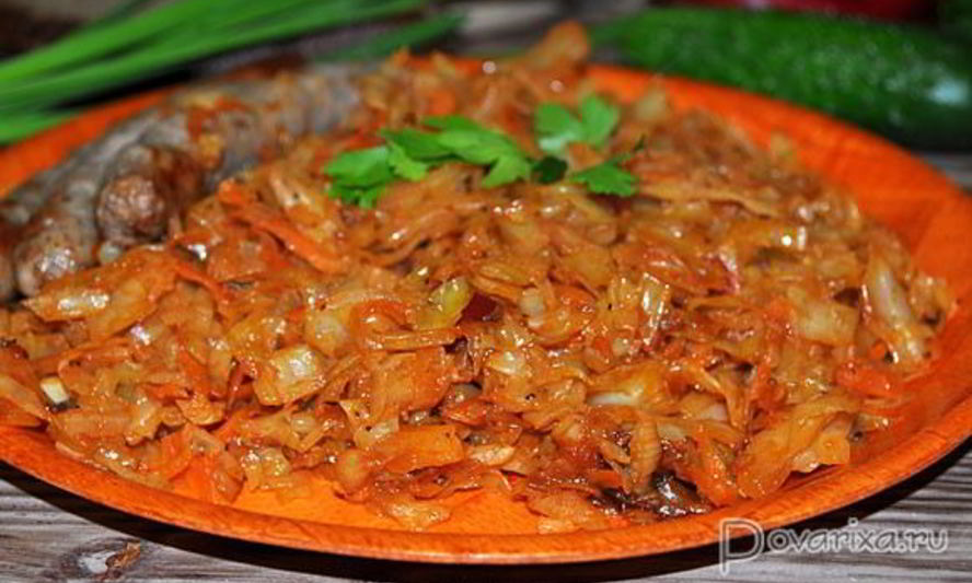 Рецепт тушеной капусты на гарнир